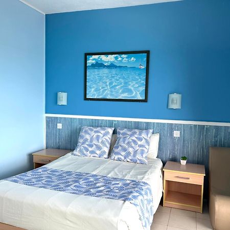 Blue Beryl Guest House Blue Bay Exteriér fotografie