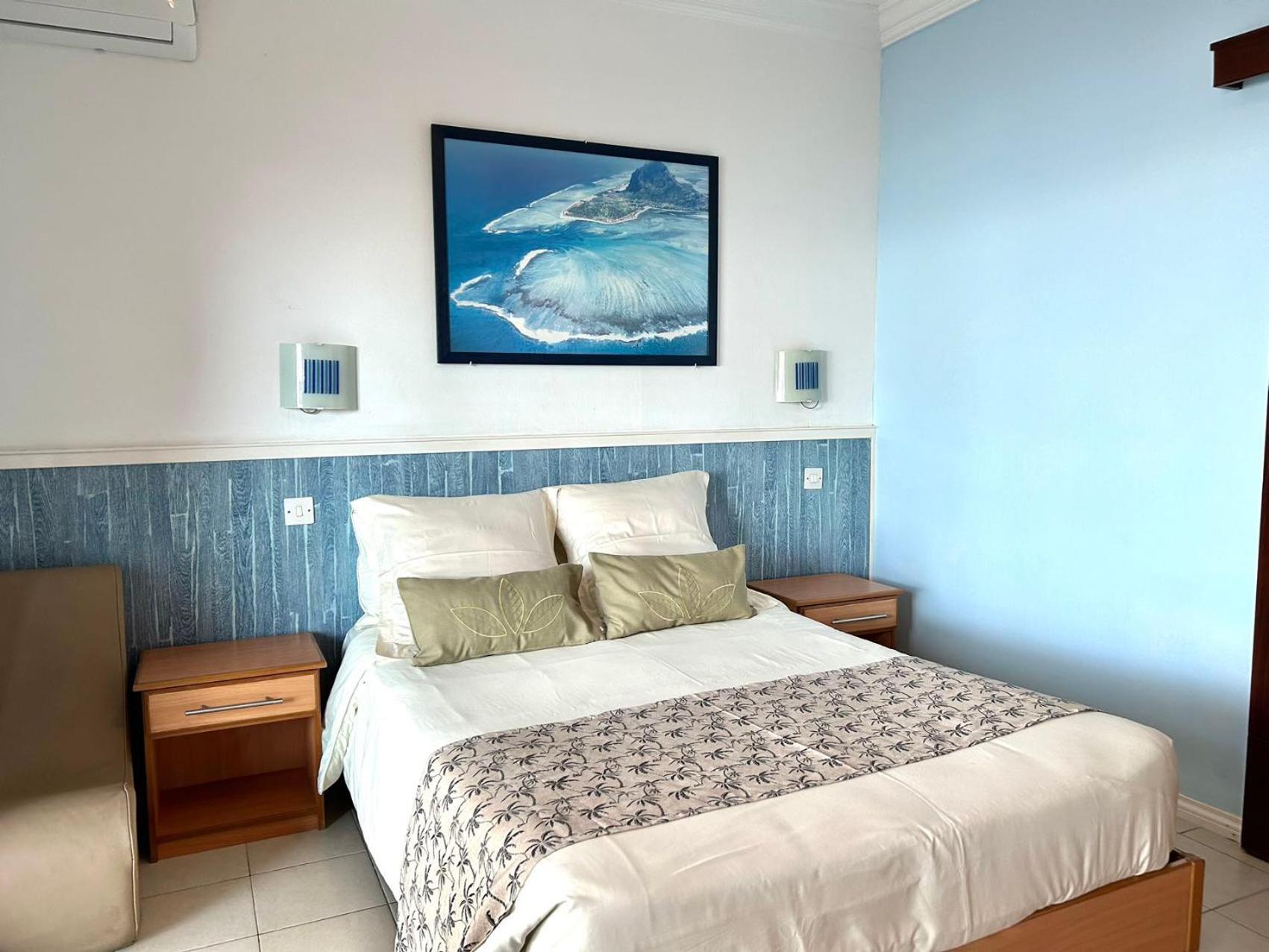 Blue Beryl Guest House Blue Bay Exteriér fotografie